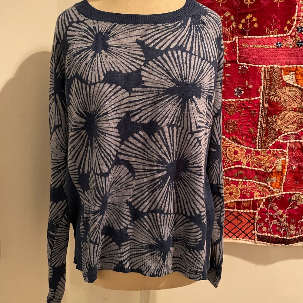 J Crew women’s XS pullover sweater linen